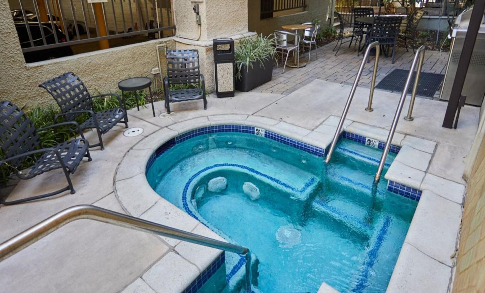 Apartamento Beverly Hills Midle 1 Bedroom With Parking 202 *