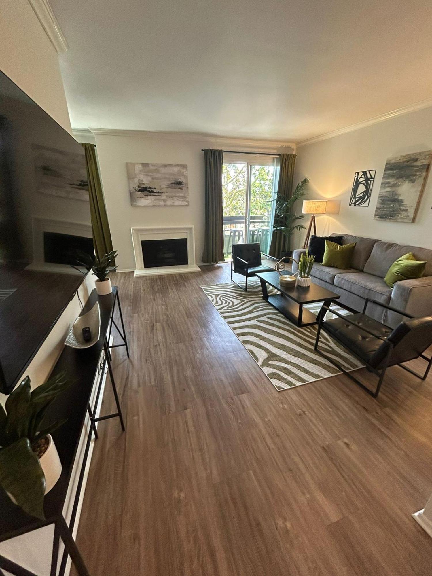 Apartamento Beverly Hills Midle 1 Bedroom With Parking 202 *